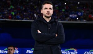 Cruz Azul despide a Nicolás Larcamón por nueve juegos sin ganar