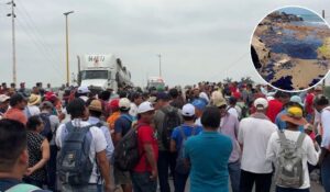 Pescadores de Veracruz bloquean vías; exigen apoyos económicos por derrame de hidrocarburo