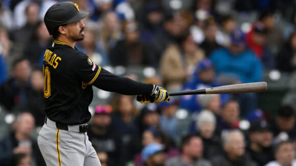 Cuadrangular de Reynolds impulsa a los Pirates a imponerse ante los Cubs por blanqueada