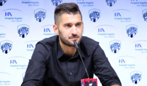 Monterrey ajusta sus piezas; Nicolás Sánchez deja el banquillo de Rayados tras un desastroso Clausura 2026