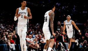 Wembanyama regresa y los Spurs derrotan a los Blazers para tomar ventaja en su serie de playoffs