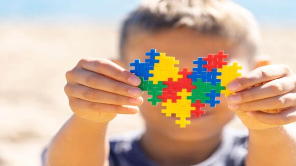 Salud Sonora llama a entender y diferenciar niveles de autismo para mejorar la atención