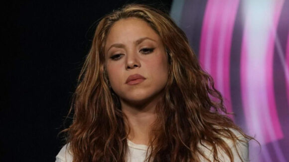 Trabajador muere en producción de concierto de Shakira; la cantante se pronuncia a la tragedia