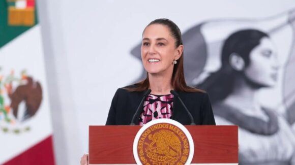 “No compres aquí”: Sheinbaum y Profeco planean exhibir gasolineras con lonas