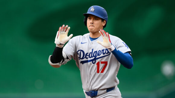 Shohei Ohtani produce dos y los Dodgers vienen de atrás para barrer a los Nationals