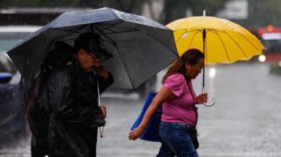 Clima en CDMX HOY 26 de abril: Prevén CALOR y LLUVIAS por la tarde este domingo
