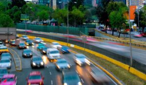 ¿Hoy LUNES hay Doble No Circula en CDMX? Te decimos quién NO circula este 27 de abril de 2026