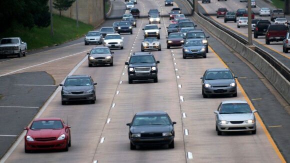 ¿Hay Doble No Circula Hoy? Te decimos qué autos NO circulan este 24 de abril en CDMX