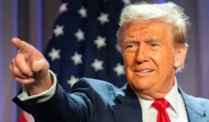 Trump ordena atacar embarcaciones sospechosas en el Estrecho de Ormuz