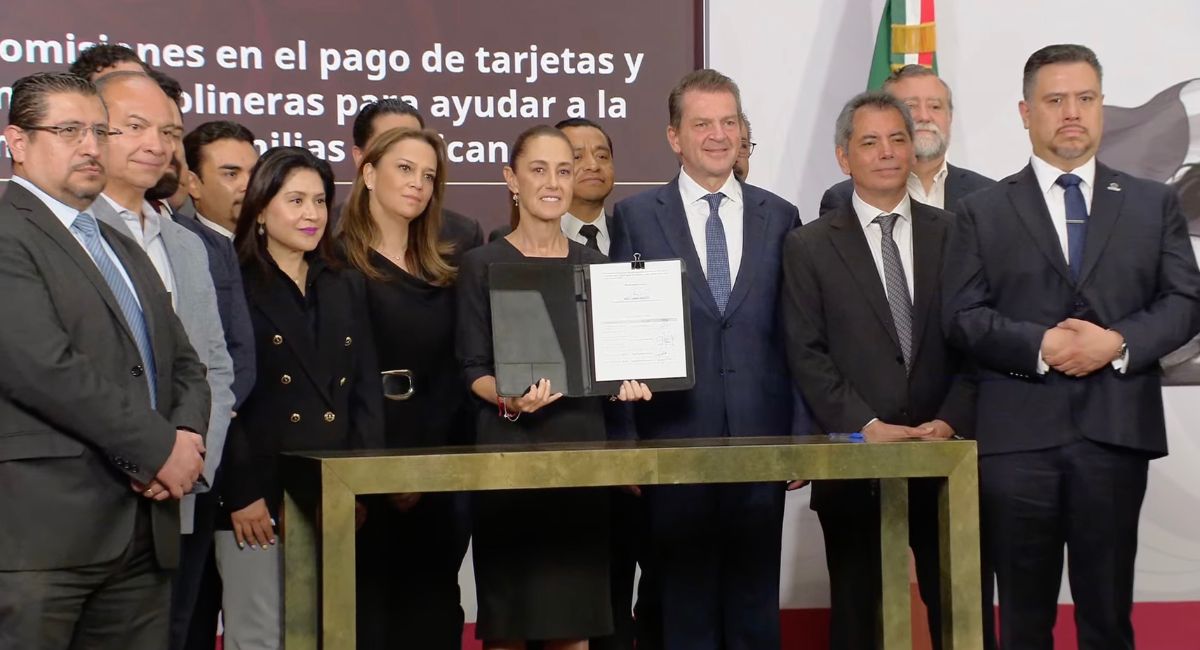 Gasolina y diésel podrían bajar más: Sheinbaum anuncia acuerdo con bancos