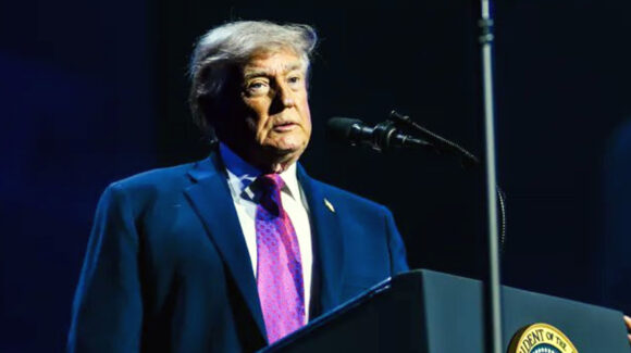 Un respiro en Medio Oriente: Donald Trump anuncia extensión indefinida del cese al fuego con Irán