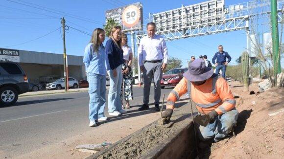 Avanza modernización vial en Hermosillo: Toño Astiazarán supervisa rehabilitación de bulevares