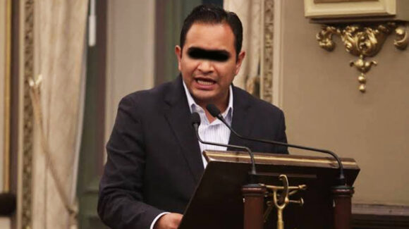 Tras meses detenido, vinculan a exalcalde de Tlachichuca, Puebla; estos son los delitos que cometió