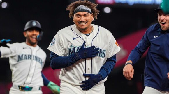 Josh Naylor responde a la hora cero y Seattle deja tendidos en el terreno a los Athletics