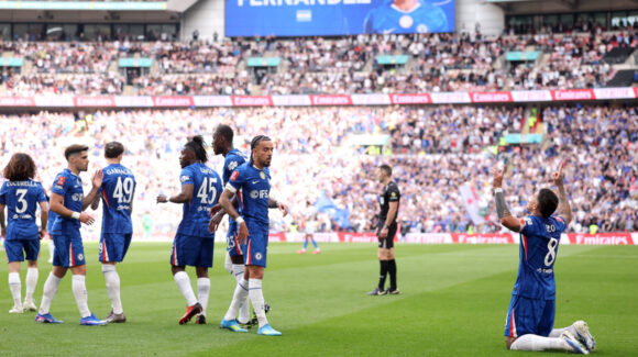 Chelsea vence al Leeds y avanza a la final de FA Cup con Enzo Fernández como figura