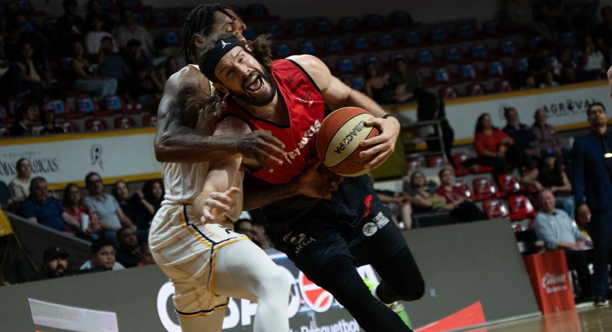 Mazatlán sacó un valioso resultado de la Arena Sonora