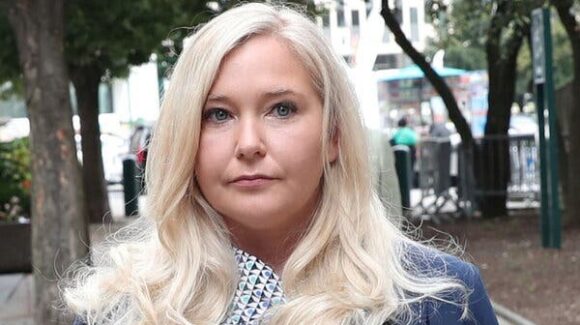 Rinden homenaje a Virginia Giuffre, acusadora de Epstein, un año después