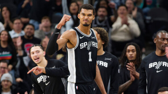 Histórico; Wembanyama es elegido por unanimidad como el Jugador Defensivo del año en la NBA