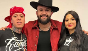Camila Zamorano convive con Santa Fe Klan y Carín León en el backstage del ‘Supernova Génesis’