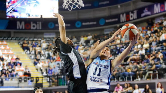 Astros de Jalisco ‘despluma’ a los Halcones de Ciudad Obregón en Jalisco