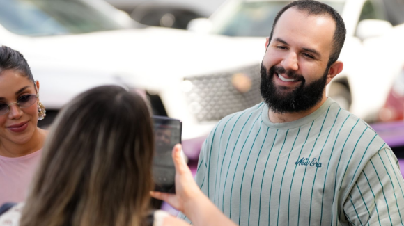 “Estoy enamorado de esta ciudad”: Carin León graba hoy en el museo de la Unison