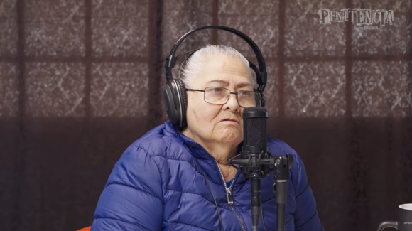 “O aquí morimos o aquí vivimos”: Doña Carlota revela la razón de haber disparado a dos hombres en Chalco