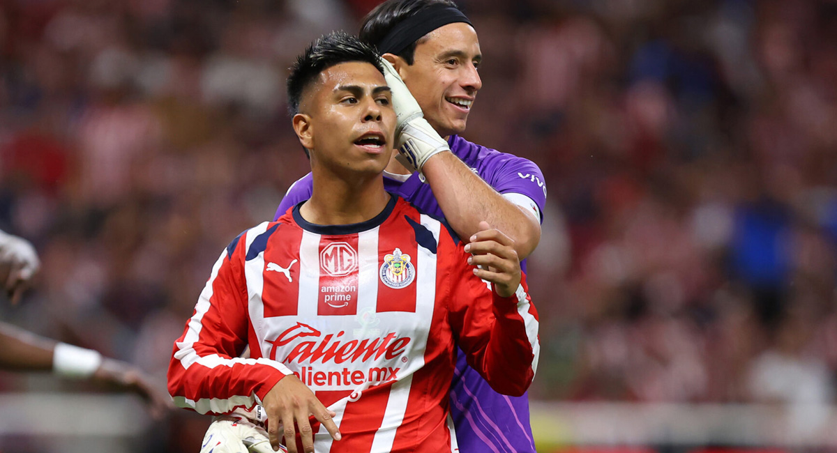Cierre de locura en la Liga MX: América pasa de milagro y Chivas pierde el liderato
