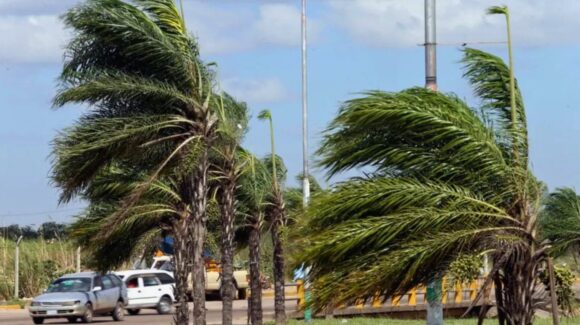 Clima HOY en Sonora 17 de abril: Frente frío 45 traerá fuertes rachas de viento y calor por la tarde
