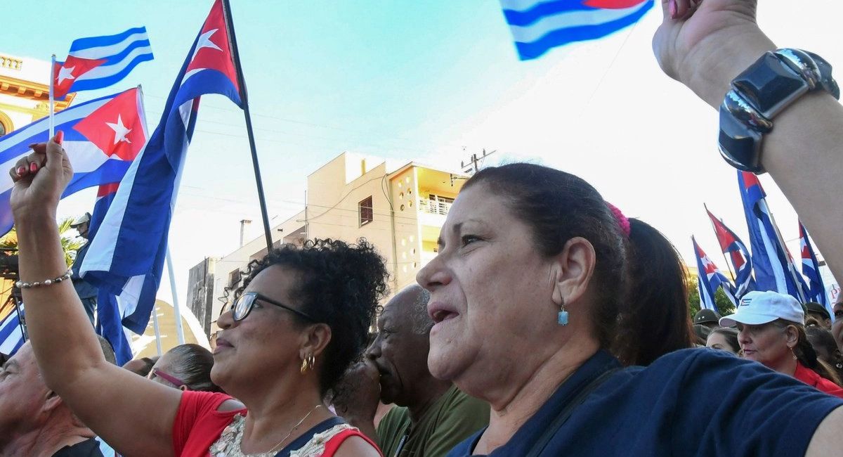 China respalda a Cuba contra "injerencia extranjera"