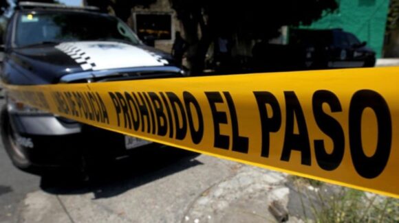 Localizan 5 cuerpos en vivienda de Manzanillo tras reporte de olores fétidos