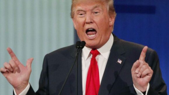 Trump amenaza con aranceles del 50% a países que vendan armas a Irán