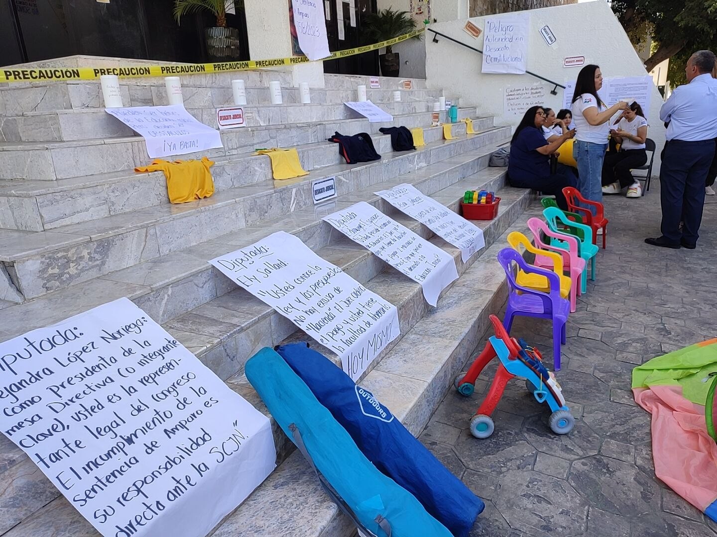 "Es por incumplimiento": Directoras de estancias infantiles toman el Congreso del Estado en Hermosillo
