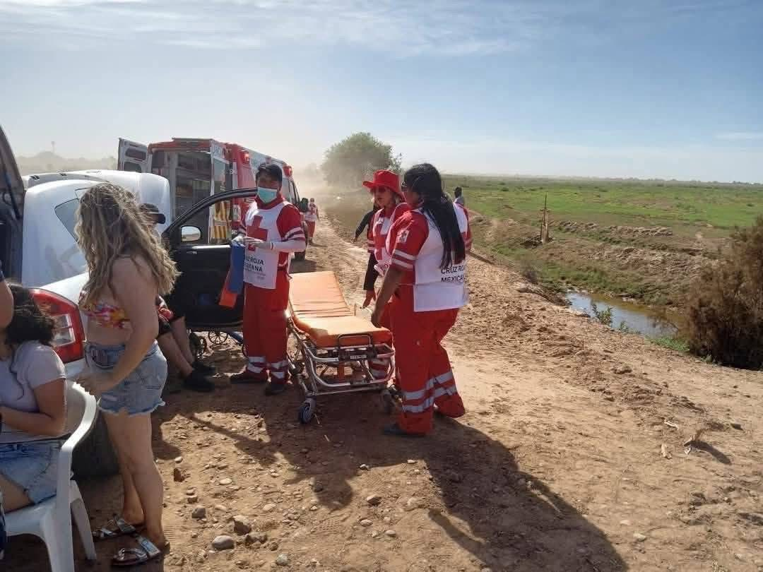 Fuerte accidente vial deja seis heridos en Etchojoa, entre ellos tres menores de edad