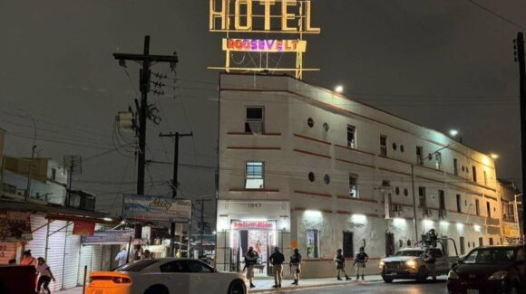 En pleno Viernes Santo, hallan muerto a hombre dentro de hotel en el centro de Monterrey