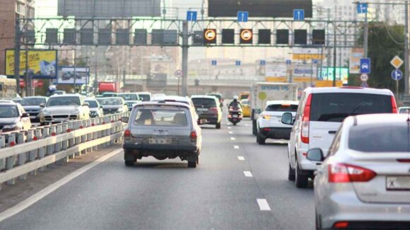 ¿Hay Doble No Circula HOY? Te decimos quién NO transita este 15 de abril en CDMX