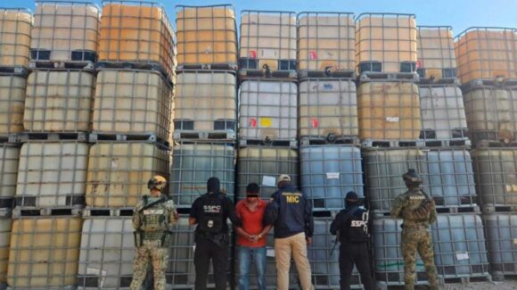 Detienen en Argentina a Fernando ‘N’, contraalmirante vinculado a red de contrabando de hidrocarburos