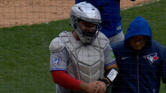 Se encienden las alarmas en la MLB: Figura del beisbol mexicano sufre terrible lesión