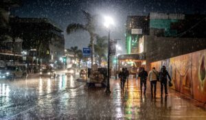 Clima HOY miércoles 22 de abril en la NOCHE: Lluvias MUY FUERTES y TORMENTAS en estas zonas de México