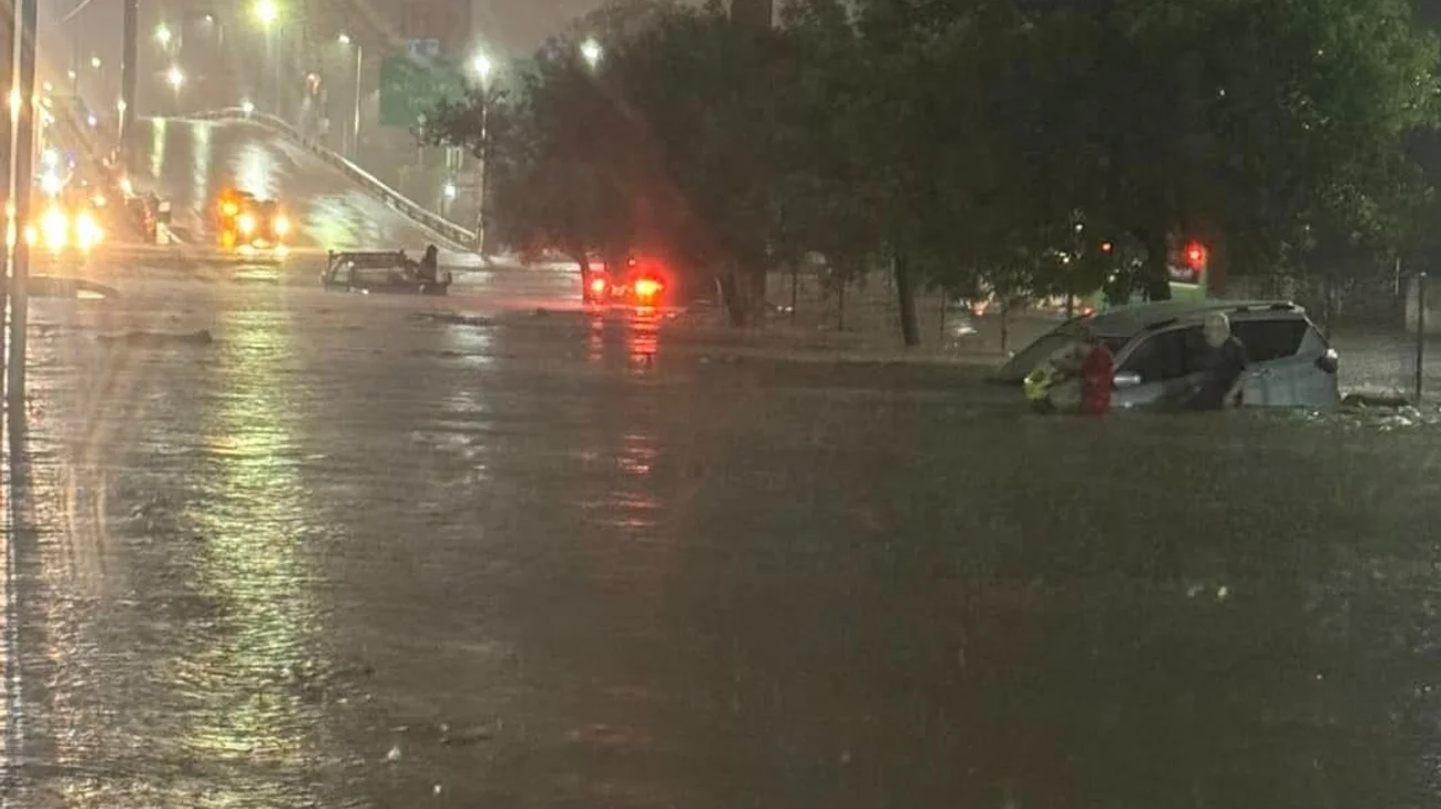 Clima HOY domingo 12 de abril en la NOCHE: Se esperan LLUVIAS FUERTES, VIENTOS INTENSOS y posible formación de TORBELLINOS en estas zonas