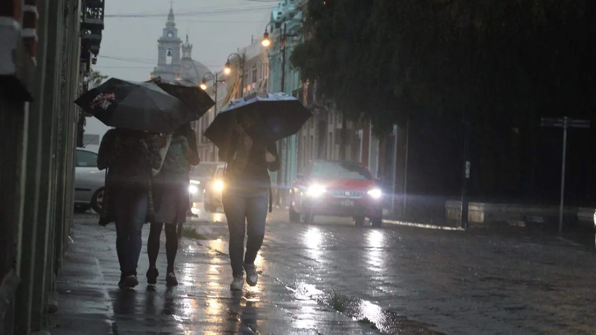 Clima HOY jueves 16 de abril en la NOCHE: LLUVIAS, VIENTO y posible GRANIZO en la republica
