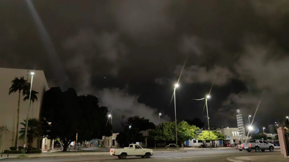 Clima de HOY 14 de abril en Sonora por la NOCHE: Persisten vientos intensos y lluvias aisladas por frente frío 44 este martes