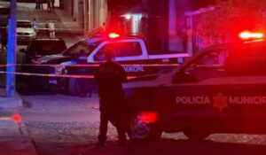 Asesinan a adolescente en Querétaro; familiares incendian casa del presunto agresor