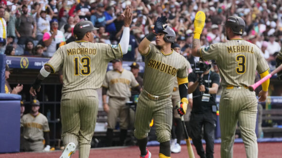 San Diego Padres remonta y protagoniza una auténtica fiesta en México ante los Arizona D-Backs