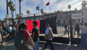 Con el grito de “huelga” entra en paro la Universidad de Sonora en Hermosillo