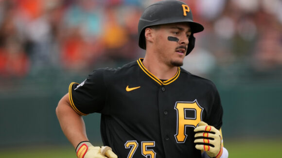 Pittsburgh Pirates suben a su roster a uno de los prospectos a seguir de las Grandes Ligas