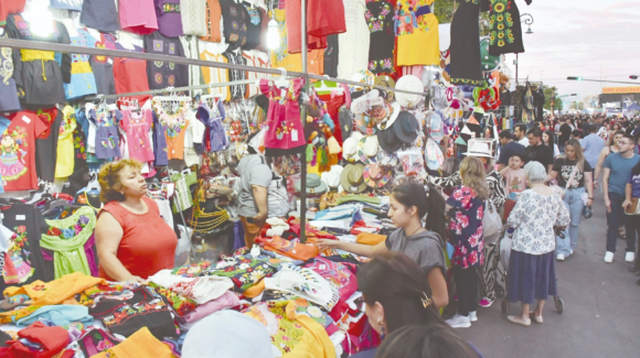 Reiteran llamado a comerciantes a participar en Fiestas del Pitic 2026