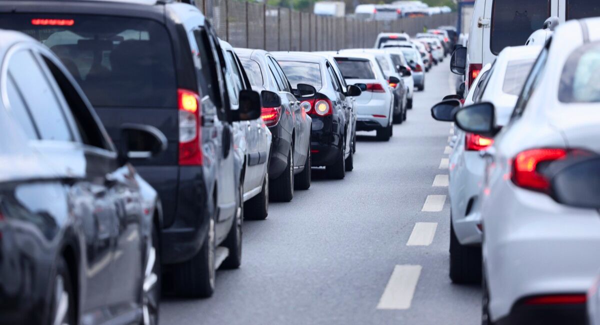 Consulta el programa Hoy No Circula de este jueves