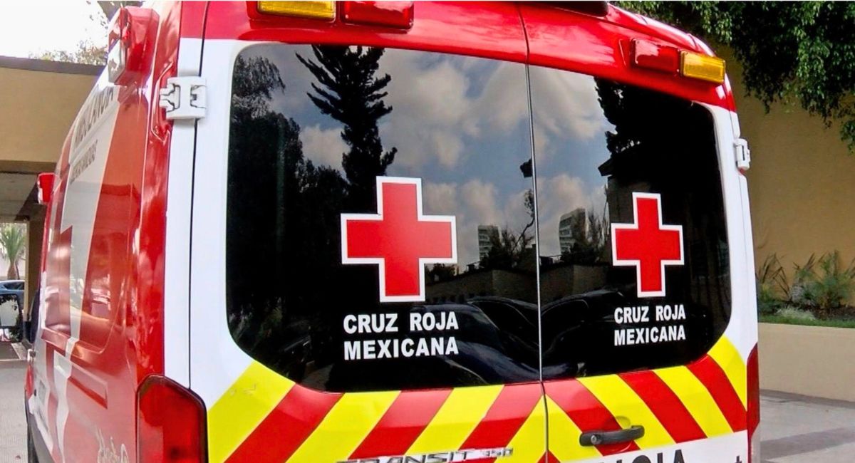 Puerto Lobos: Hombre muere tras rescatar a cuatro menores del mar
