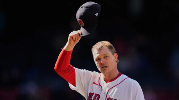 Boston Red Sox superan a los Brewers y ganan su primera serie de la temporada