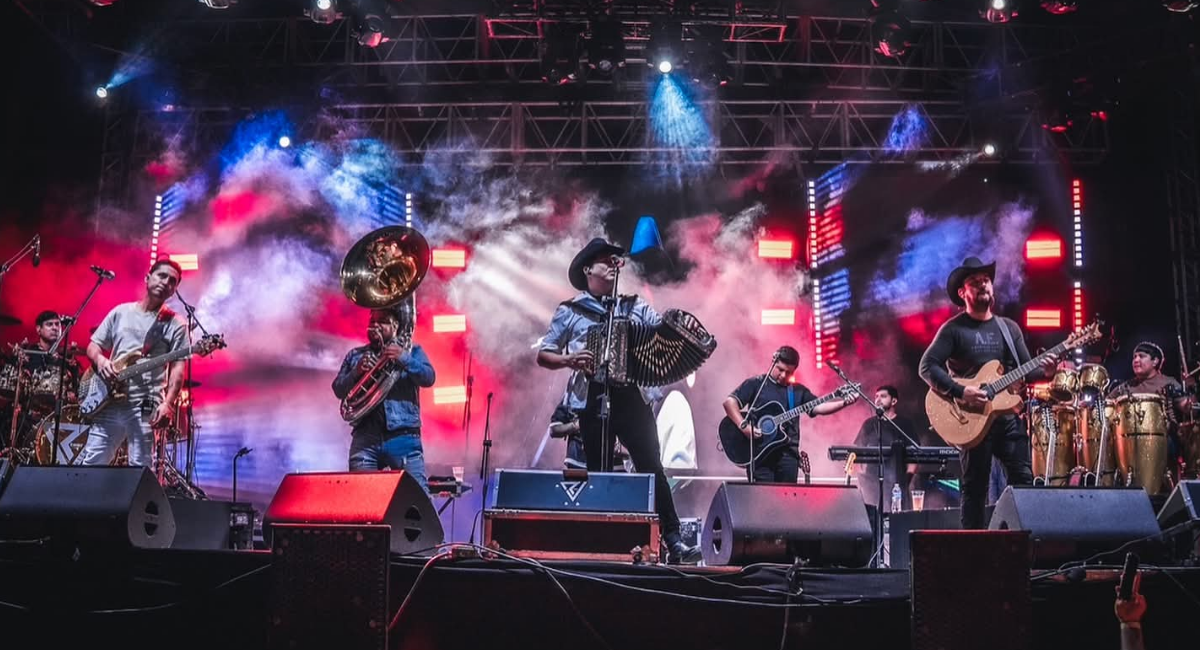 Remmy Valenzuela llega al Palenque de la Expogan Sonora 2026 con su acordeón y sus éxitos